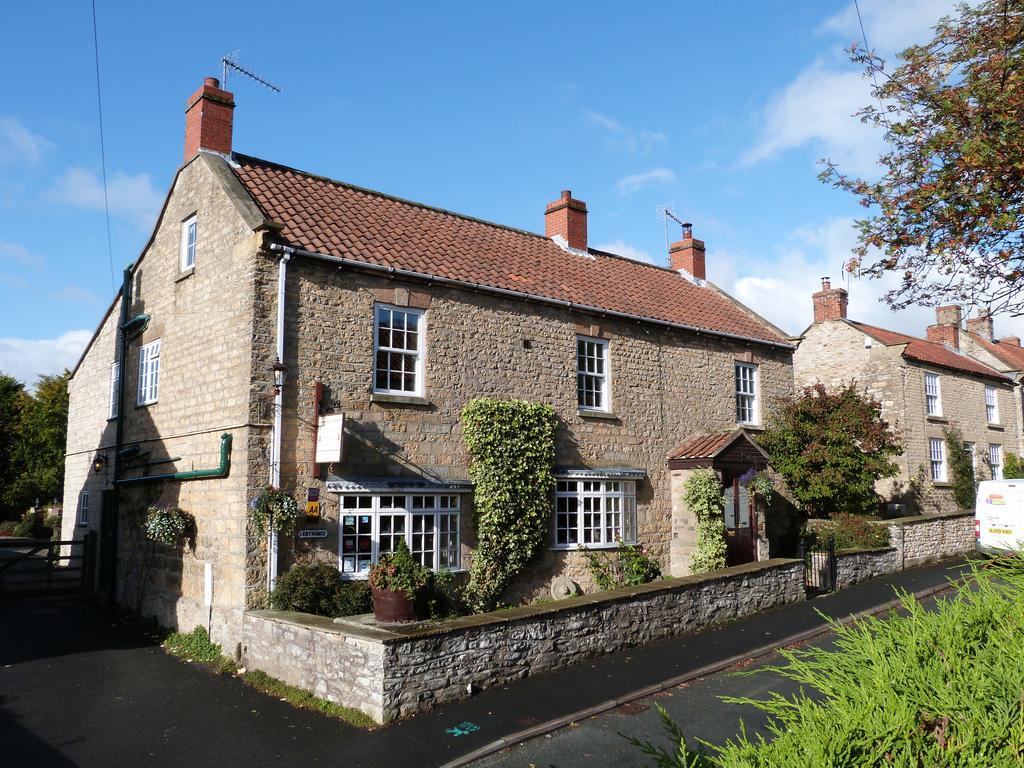 Отель Plumpton Court Nawton Экстерьер фото