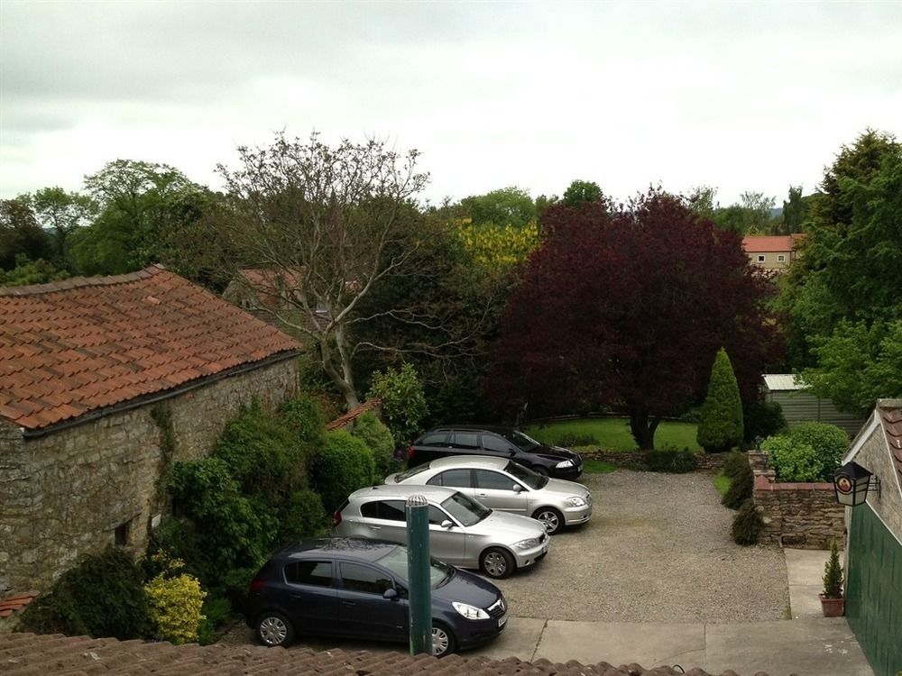 Отель Plumpton Court Nawton Экстерьер фото