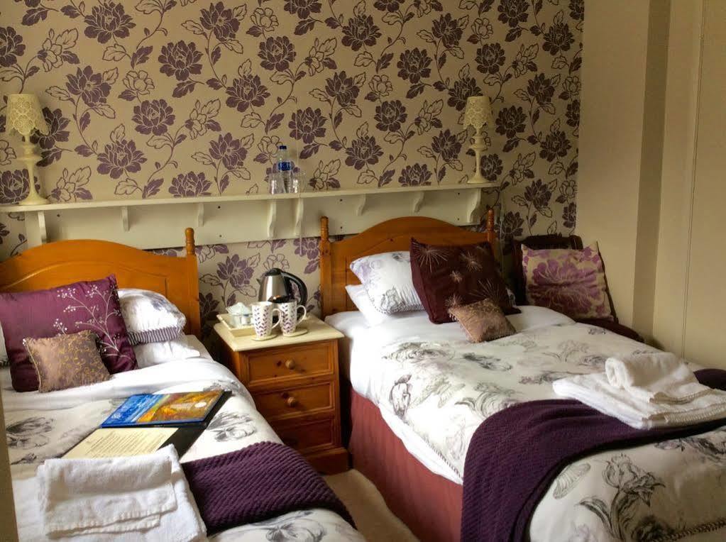 Отель Plumpton Court Nawton Экстерьер фото